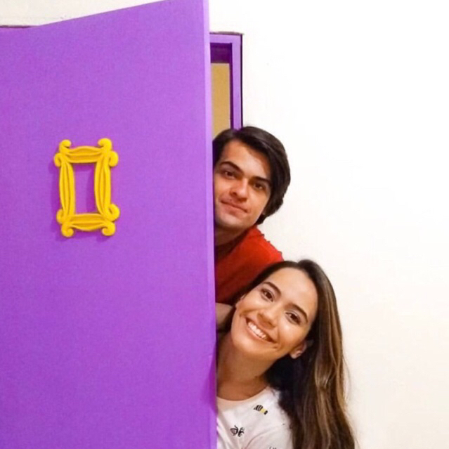 Moldura de porta olho mágico série Friends decoração - porta Mônica