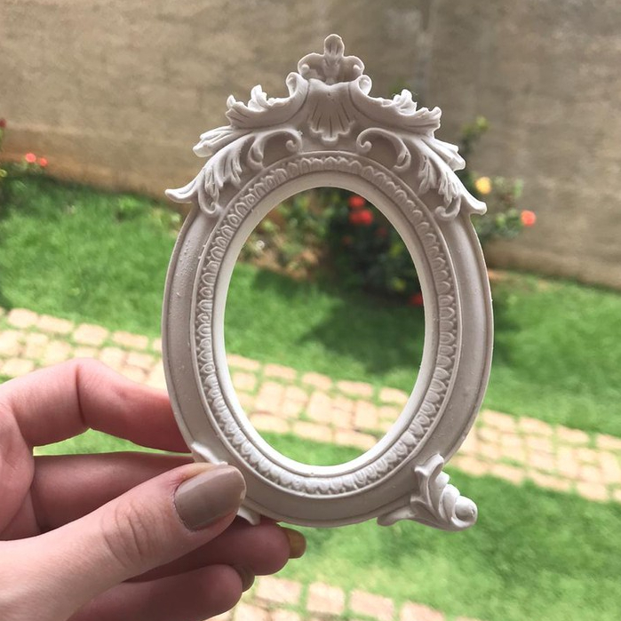 Moldura Resina Mini Provençal 8,8 x 12,5cm Resina Oval 3 pçs