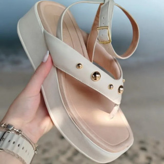 Sandalia Feminina Salto Flatform Asa Delta Tachas Beira Rio em Oferta na Shopee