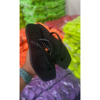 Chinelo de Dedo Feminino Neon Verão Alto Relevo Ponta Quadrada em Oferta na Shopee