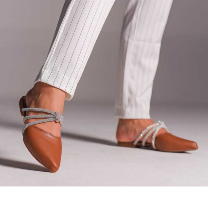 Mule 3 Tiras Strass Modelo Aranha Sapato Elegante Muller Mocassin Rasteira