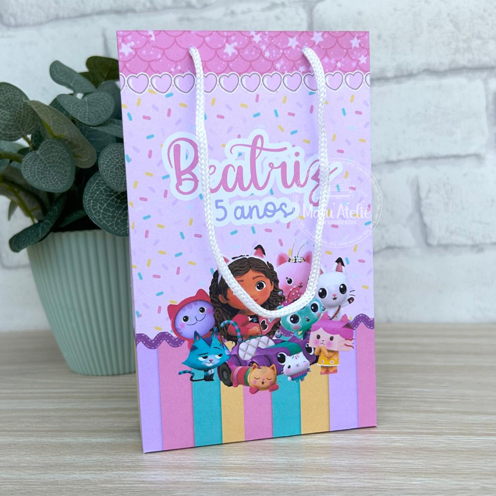 Sacolinha personalizada A casa Mágica da Gabi-Sacolinha surpresa-PEGUE E MONTE em Oferta na Shopee