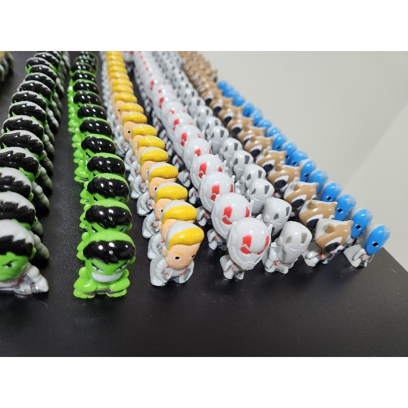 Lote com 10 unidades Gogos Marvel Vingadores