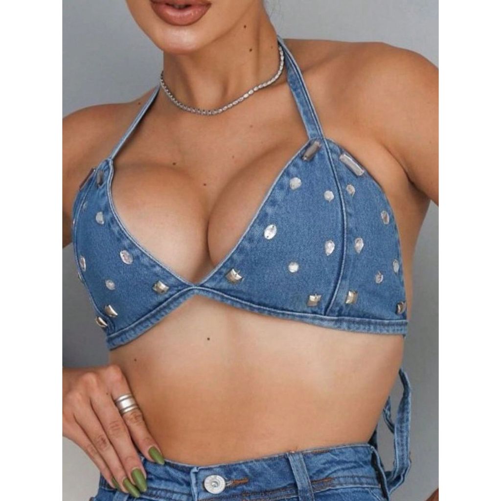 cropet jeans com pedrinhas