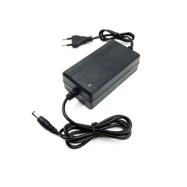 Fonte Eletrônica 12v 5a Bivolt Estabilizadora Preta 5 Amperes Plug P4  Pronta Entrega Fita Led  CFTV