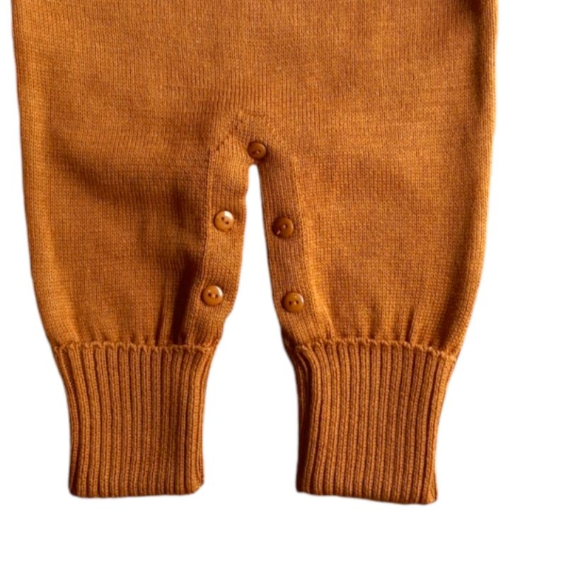 conjunto trico saida maternidade 3 peças, jardineira, manta e body gola cavalinho.