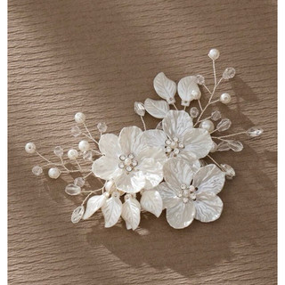 Presilha prendedor de Noiva Flores Brancas Elegante, Flor de Concha tipo Artesanal, presilha de Cristal para Casamentor