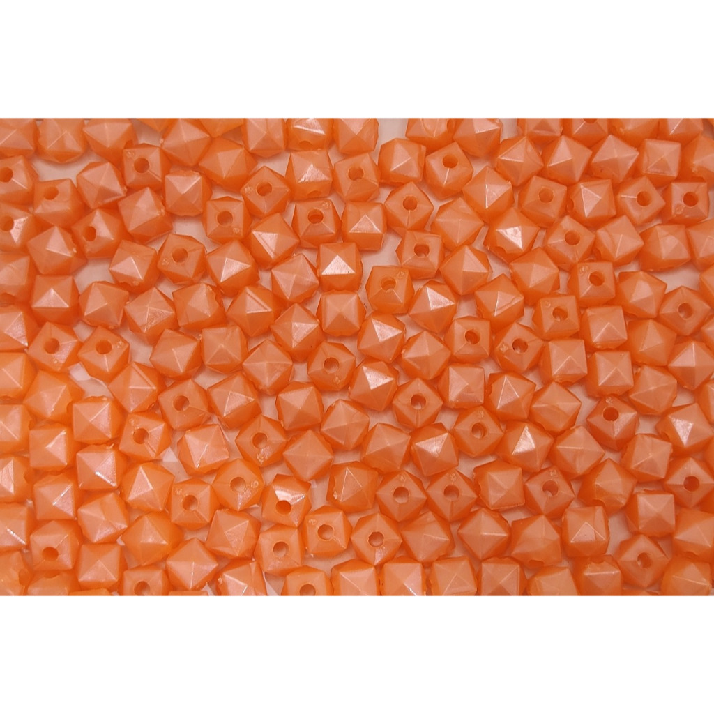 Pedraria miçanga cristal cubo quadrado dadinho acrilico 8mm, 500g Cores Leitosas artesanato em Oferta na Shopee