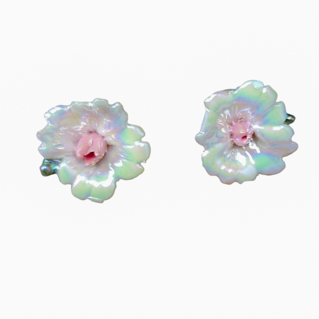 Brinco de flor Azaléia - brinco de flor delicada