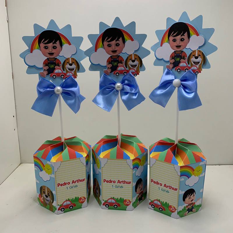 Centro de Mesa- 10 Lembrancinhas personalizadas Bento e Totó - PEGUE E MONTE Festa infantil decoração de mesa