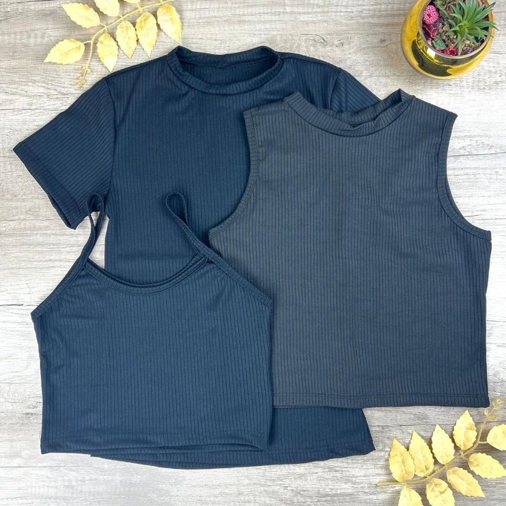 Kit Trio Feminino - 1 Cropped Regata, 1 Top Alcinha e 1 Blusinha T-shirt Canelada. Dia a Dia, Casual