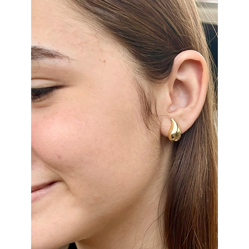 Brinco Gota Virgula Feminino Pequeno Banhado a Ouro 18K Antialérgico