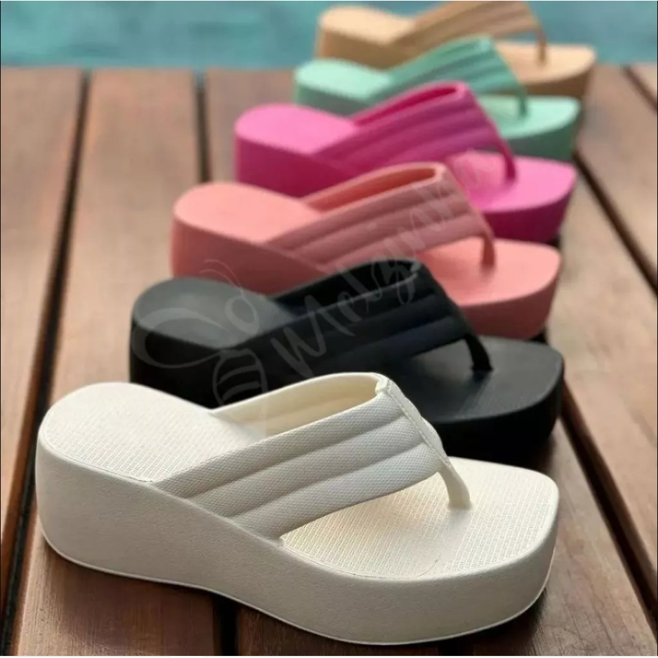 Sandalia Nuvem Feminino Blogueira Plataforma Delta Baixo Chinelo Feminino Ortopedico Confortavel