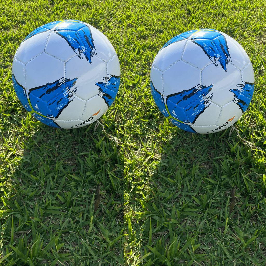 Bola de Futebol tamanho 5 oficial para campo  areia  Atrio - ES394