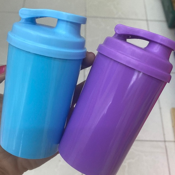 100 unidades mini coqueteleira 200ml com tampa flip (squeeze)