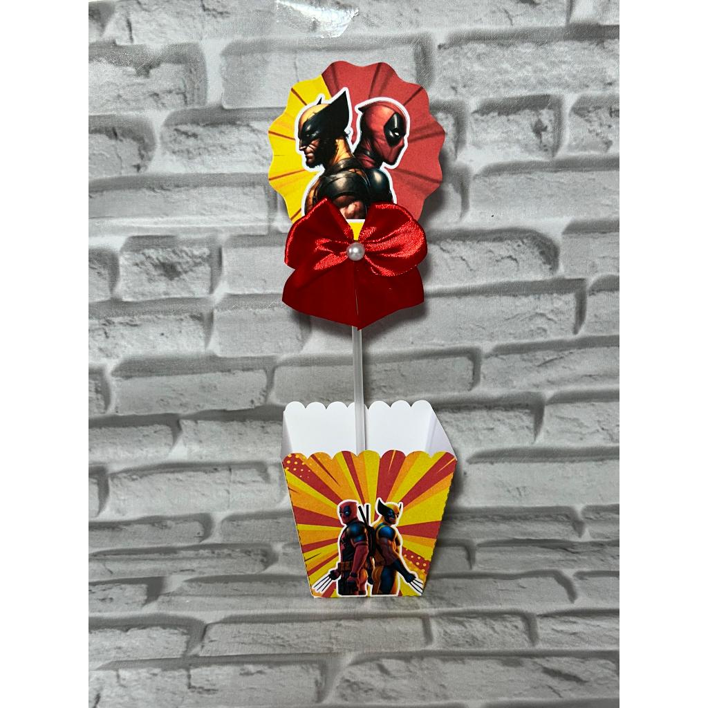 Centro de mesa Deadpool e Wolverine (PEGUE E MONTE) | Lembrancinhas | Mimos personalizados | Caixinhas personalizados