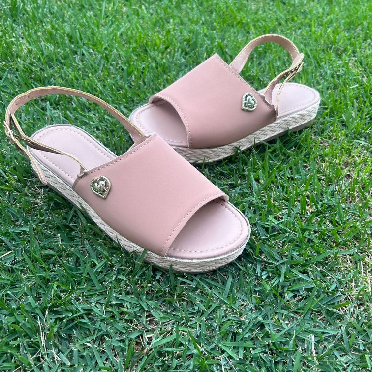 Sandália Feminina Coração Anabela Slide Casual Confortável Delicada e Macia Antiderrapante