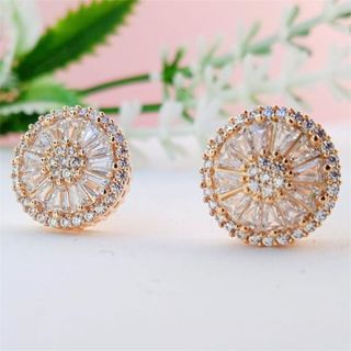 Brinco Redondo  Zircônia Cravejado Banhado a Ouro 18k