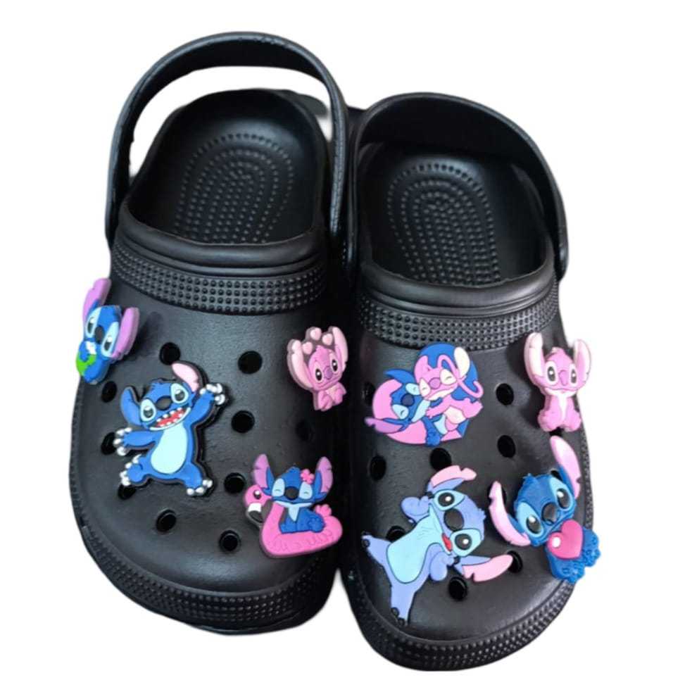 BABUCHE STITCH 8 BOTTONS TOTAL CONFORTÁVEL RASTEIRA DIA A DIA FASHION FOFINHA CLOGS FASHIONVERÃO CONFORT VERSÁTIL em Oferta na Shopee