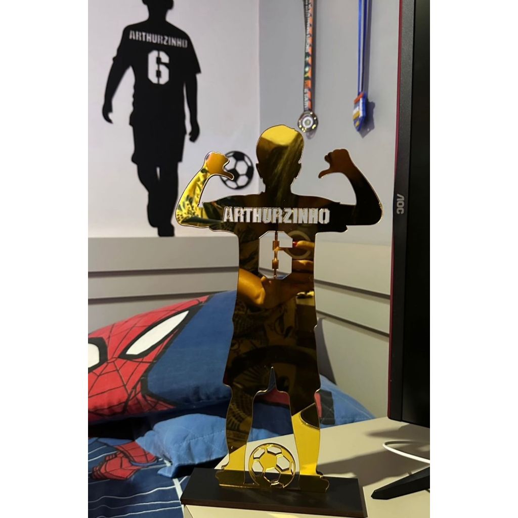 Troféu Personalizado Acrílico Jogador Futebol Nome No 35cm
