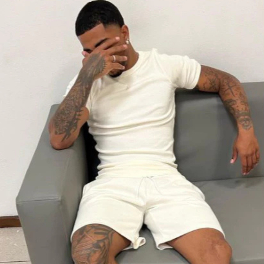 Camisa Masculina Canelada slim Justa ao Corpo estilo Americana Lisa Rapper Trapper