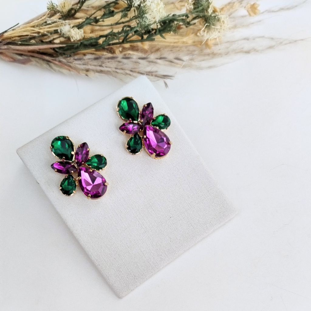 BRINCO ISA ROXO COM VERDE