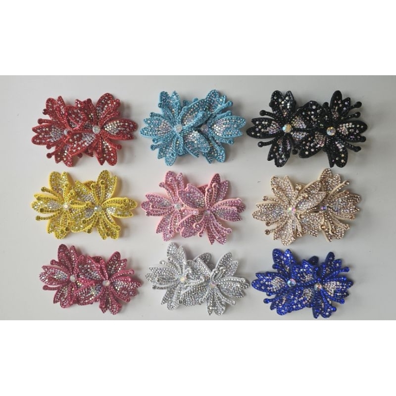 Aplique cabedal flor strass em feltro vendido por (par) em Oferta na Shopee