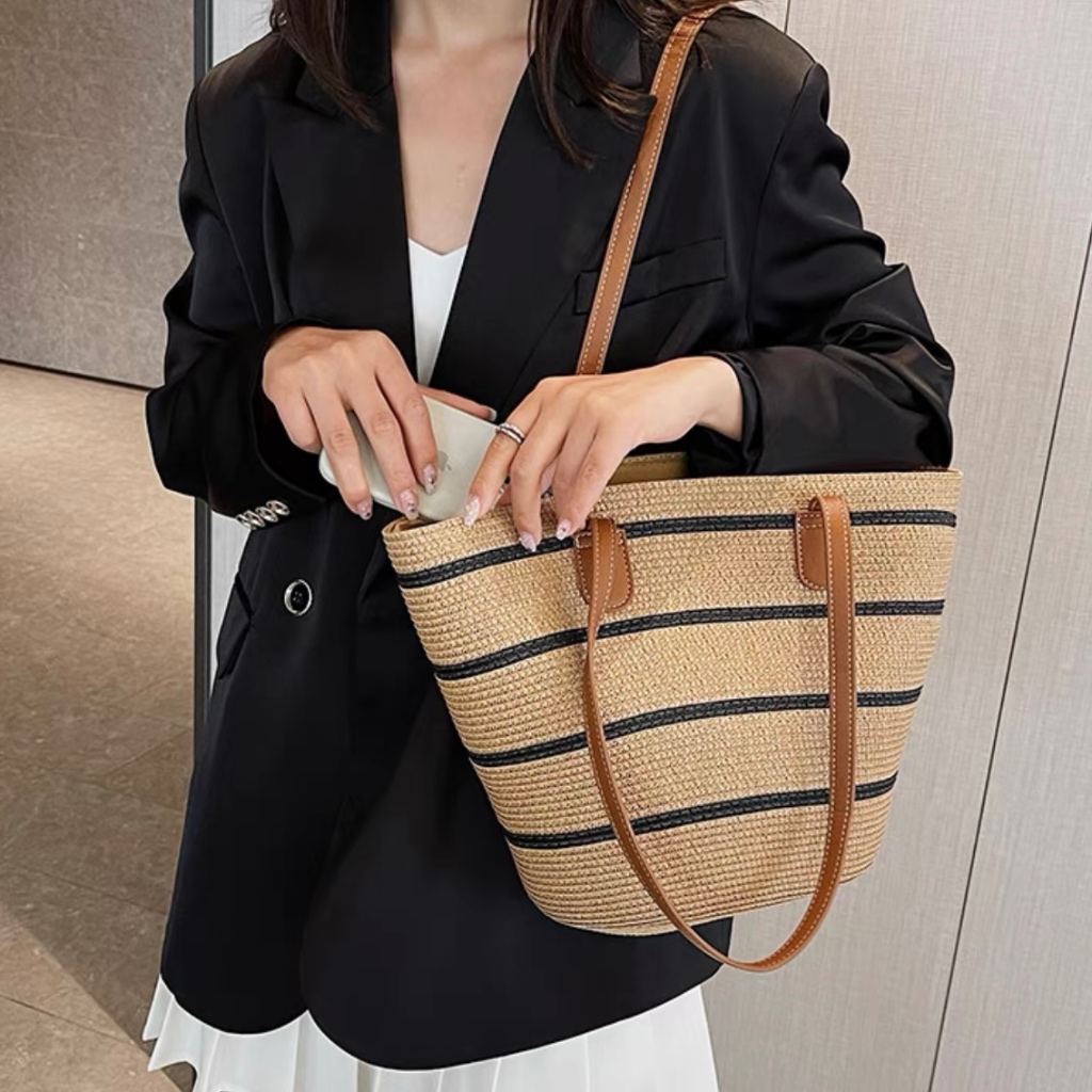 Bolsa de palha de grande capacidade para férias casuais praia portátil nova moda bolsa de ombro tecida