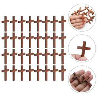 Pingente cruz em madeira 25x40 50 peças em Oferta na Shopee