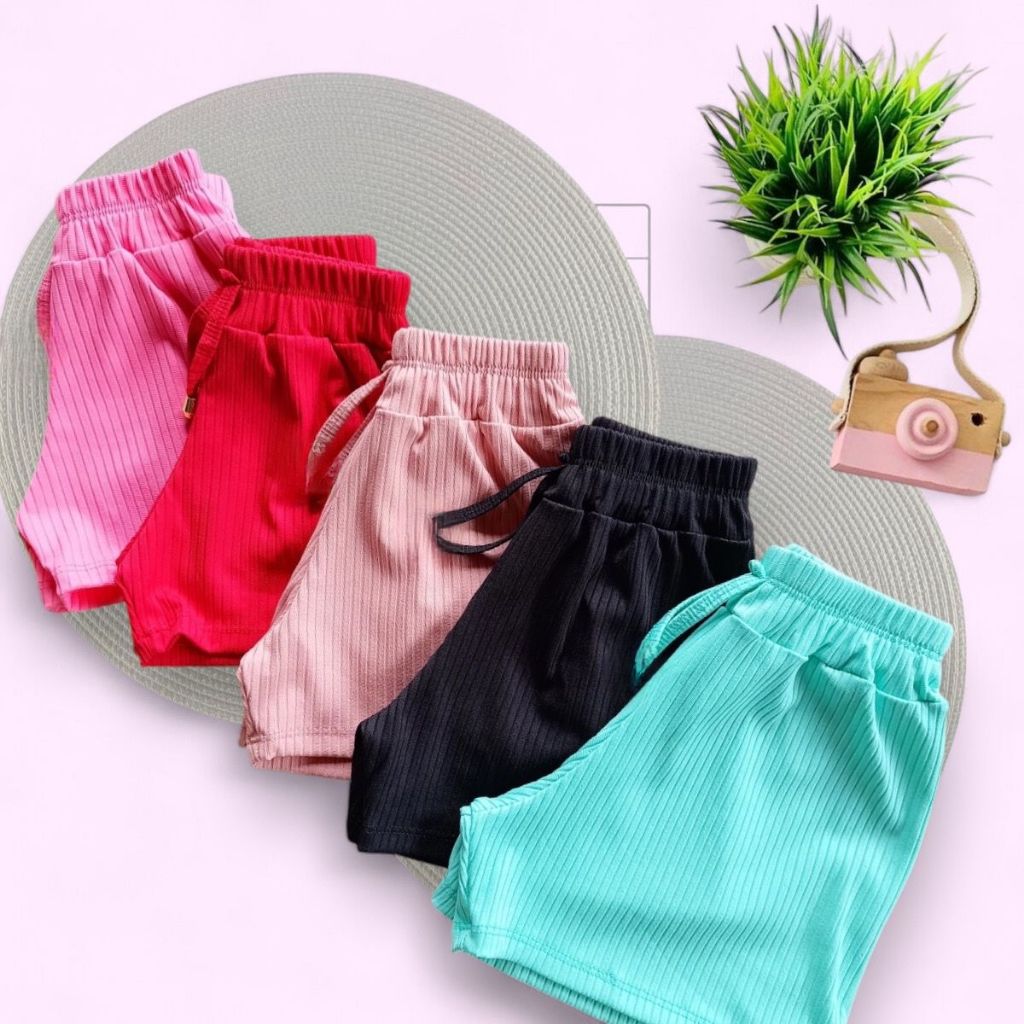 Kit com 3 short infantil canelado menina verão modelo leve curto ENVIO DE CORES SORTIDAS