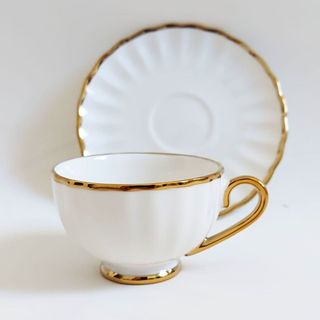 Jogo De Xícaras Com Pires Xícara Branco com Borda Dourada Para Café ou Chá Com Pires 90ml 6 Unidades em Oferta na Shopee