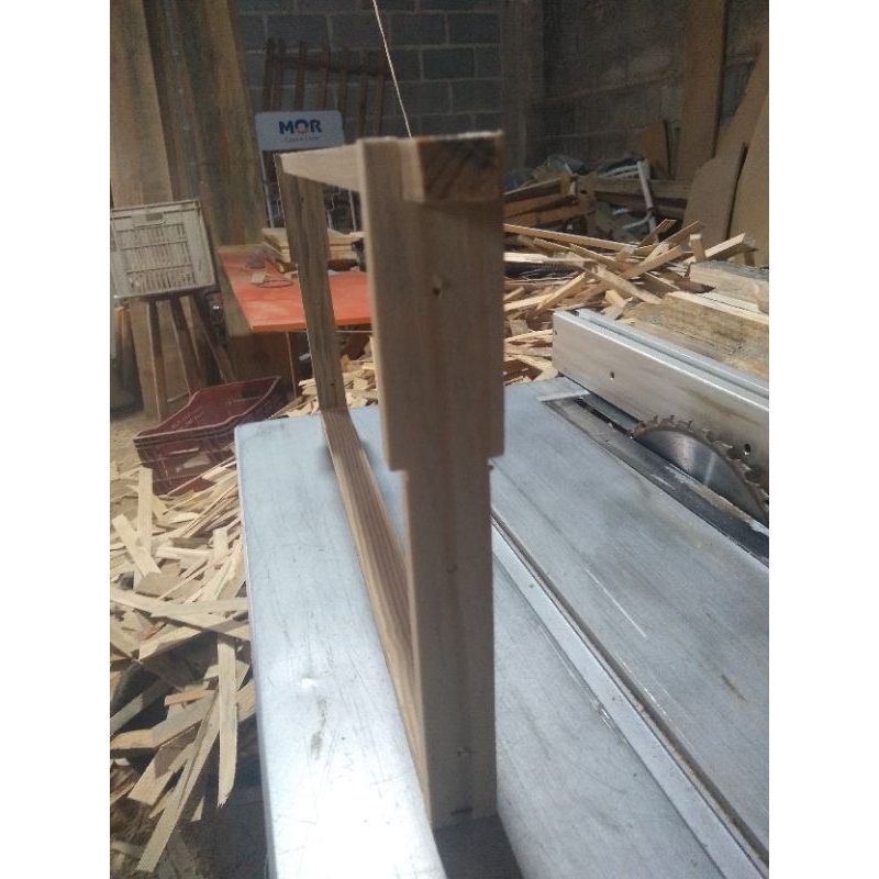 Kit quadro ninho com 10 pra caixa de abelha apis montando, tamanho padrão Langstroth madeira pinus