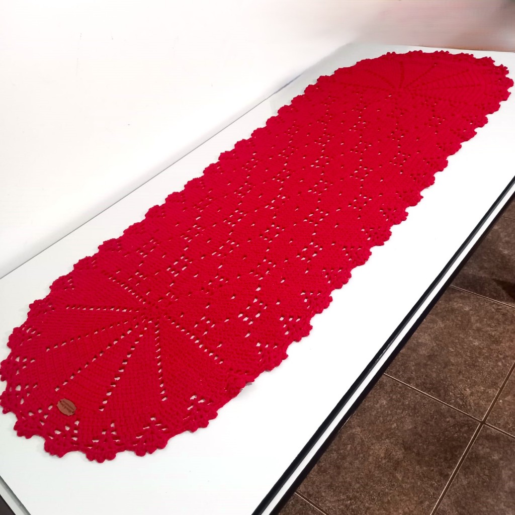 Tapete Passadeira Oval ou Caminho Trilho de Mesa em Crochê Cozinha Sala Quarto Decoração Presentes