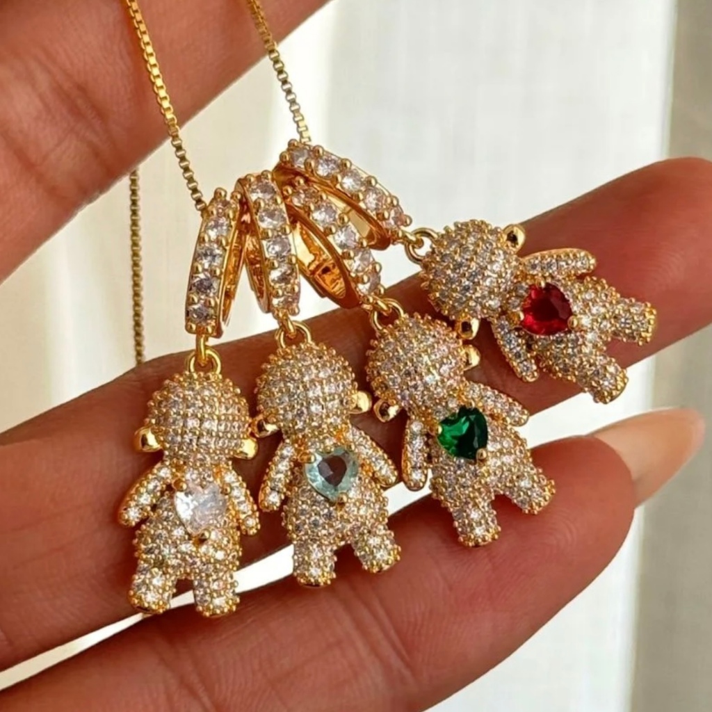 Pingente filhos cravejado semijoia ouro 18k