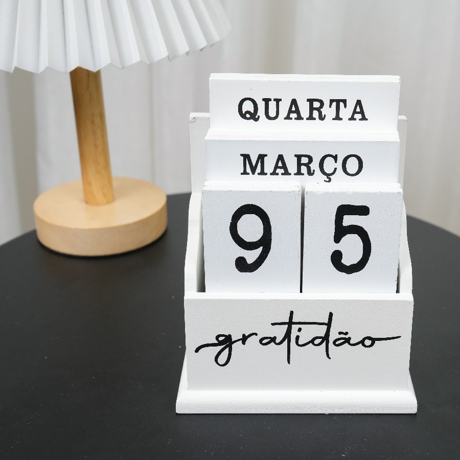 Calendário De Mesa De MDF 15x6.5x13Cm Decorativo Permanente Madeira Branco Com Frase