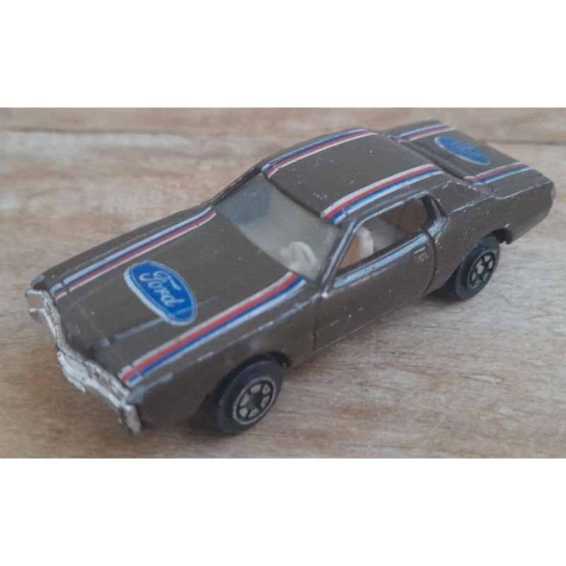 miniatura carrinho Ford Thunderbird Yatming 7 cm