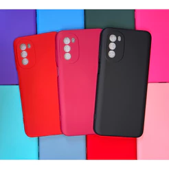Capa para Motorola Moto G52 / G82 / G71s / Capa + Pelicula 3D ou Só 1 Capinha Aveludada Case