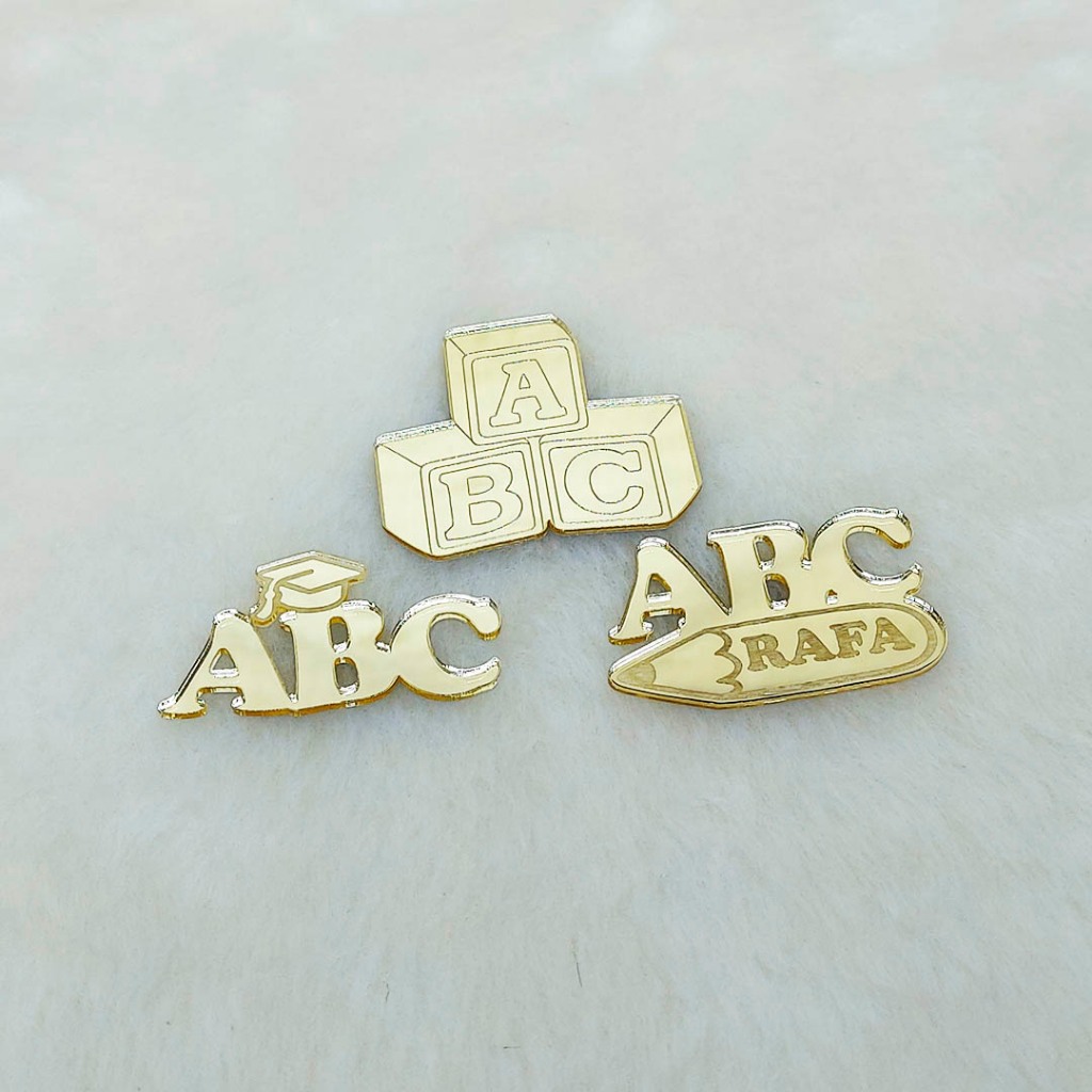 APLIQUE FESTA FORMATURA ABC ACRILICO DOURADO  TOP-PERS.