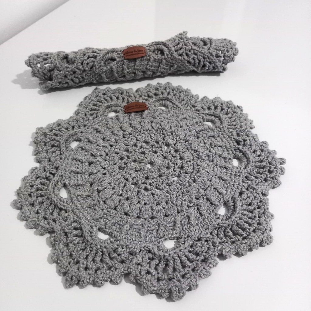 Kit 2 Sousplat Russo em Crochê Várias Cores Suplat Supla Decoração Toalha Centro de Mesa Cozinha Luxo Casa Moda Jogo