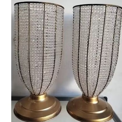 1 kite 2 vasos taças 43 cm dourado pintura em eletrostática bordado com pedrarias acrílico cristal um luxo nem