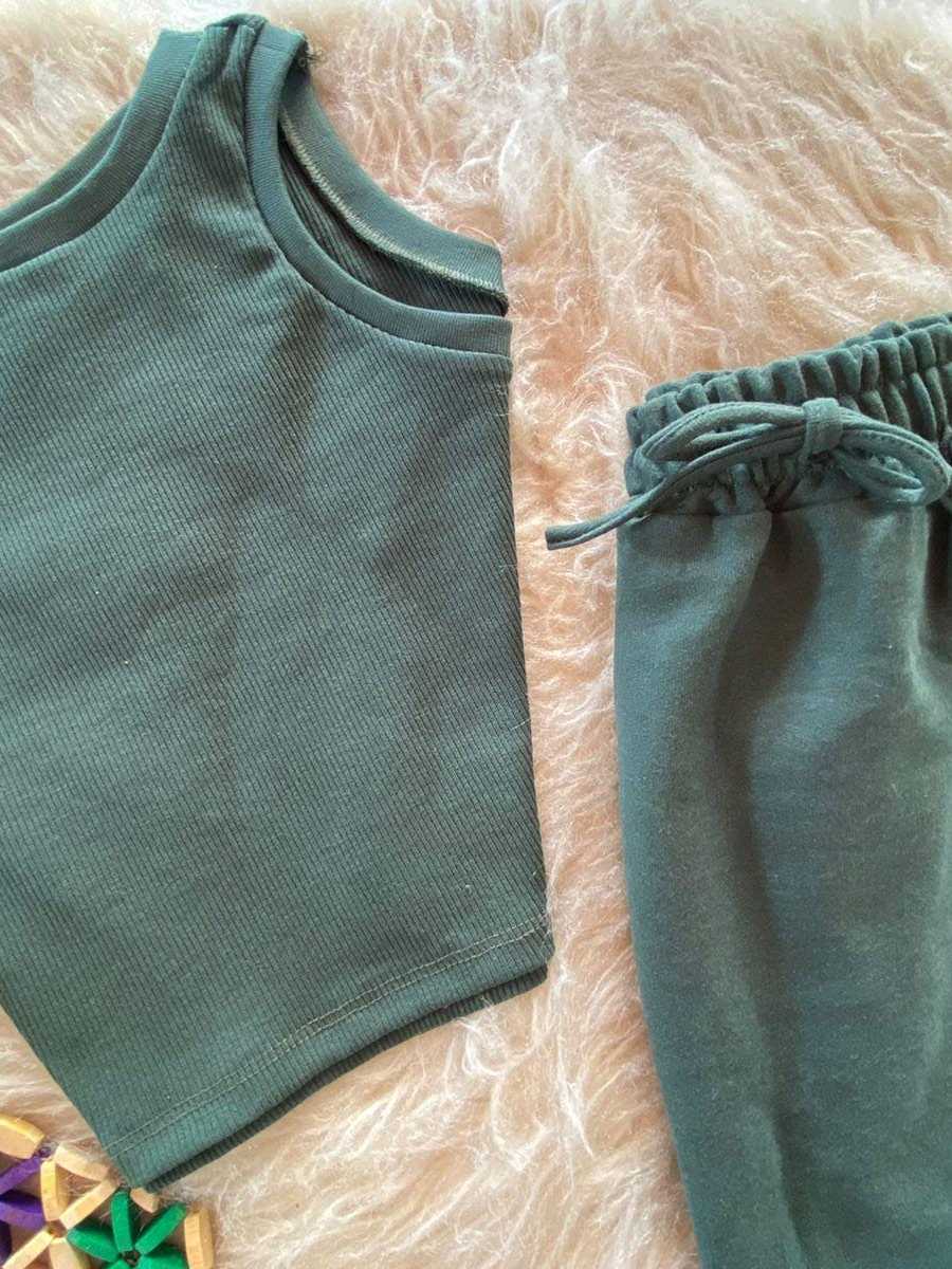 Conjunto Perla - Saia Gringa + Blusa Ribana | Moda Fashion Que Inspira!
