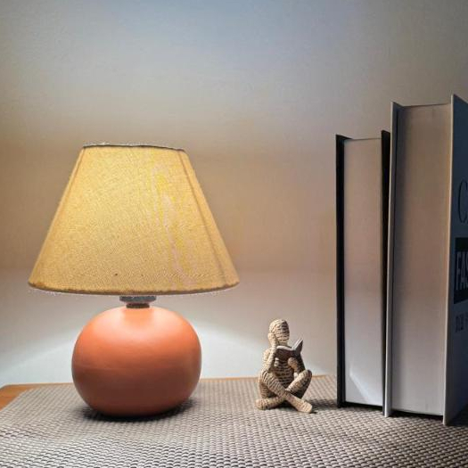 Abajur Luminaria de Ceramica Bolinha Cúpula Tecido Quarto Sala Escritorio Varias Cores Decoração Decor Cor Fosca em Oferta na Shopee