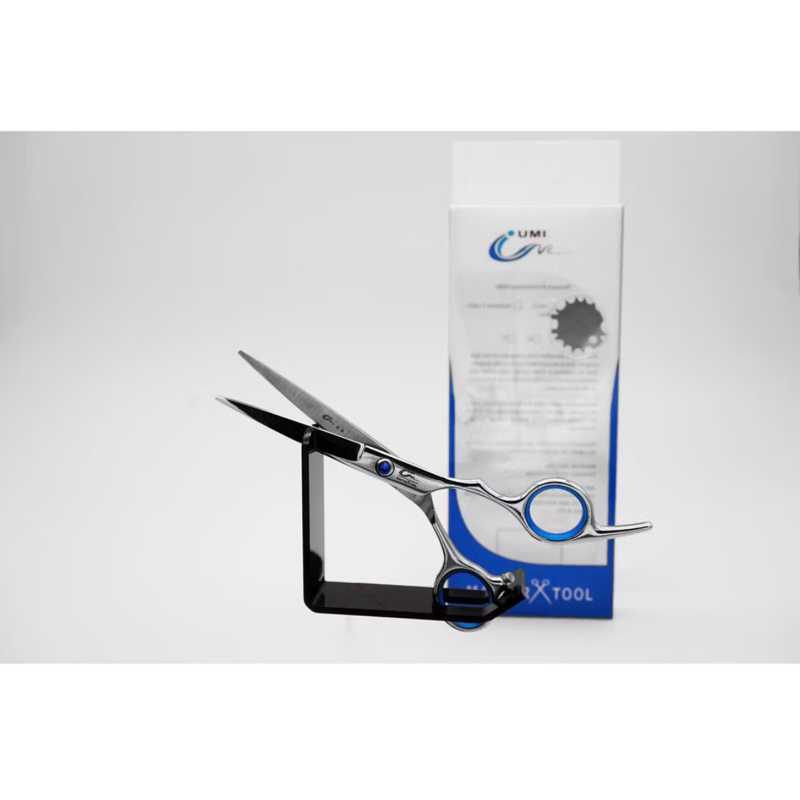 Tesoura UMI 601 Profissional Para Barbeiro E Cabeleireiro Para Corte Profissional