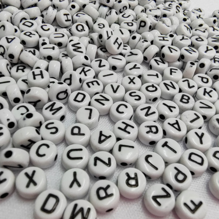 Letras 7 MM Aprox. 370/740 PÇS Miçanga Infantil alfabeto para pulseiras artesanato bijuterias DIY