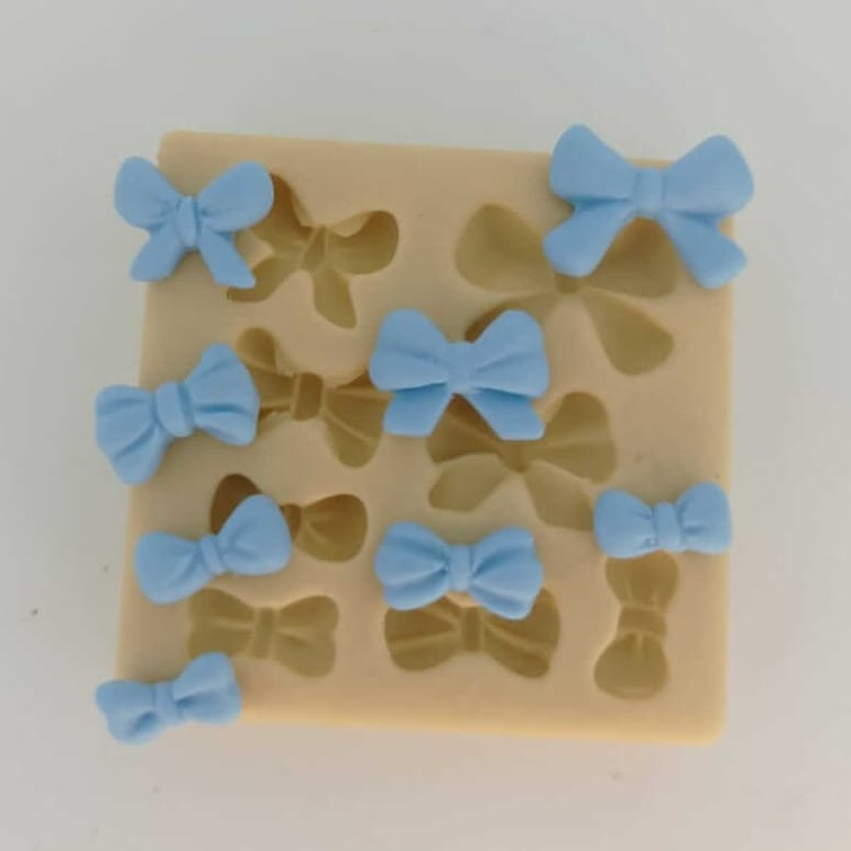 Molde de Silicone para Artesanato Mini Lacinhos - 1 a 1,5 cm - Apliques; Acessórios em Oferta na Shopee