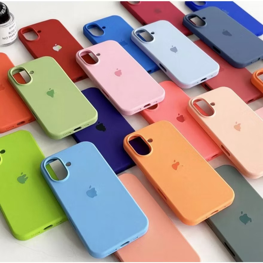 Capinha Case Silicone Aveludada Para iPhone 16 em Oferta na Shopee