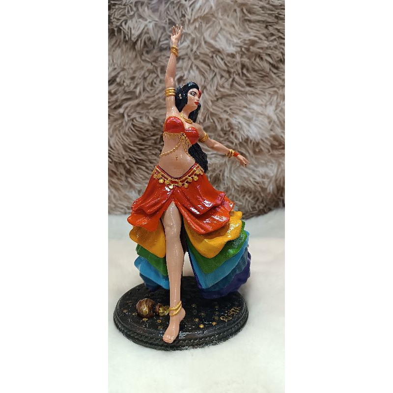 Imagem Cigana em Resina - Escultura pombagira cigana/Ciganos