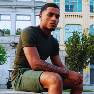 Camiseta 100% Canelada Masculina em Oferta na Shopee