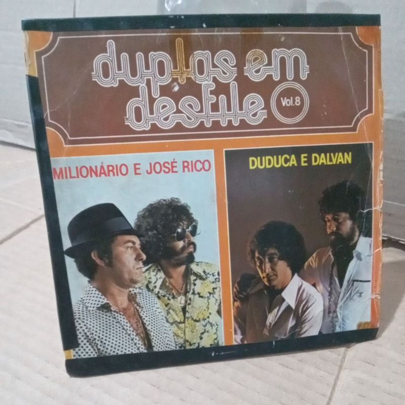 LP COMPACTO MILIONÁRIO & JOSÉ RICO E DUDUCA & DALVAN -DUPLAS EM DESFILE 1.980