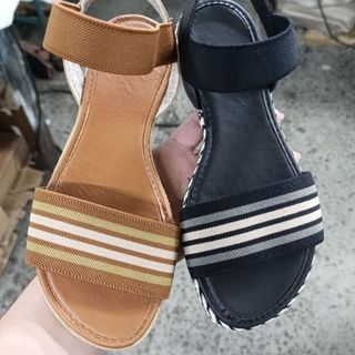 Sandália Feminina Com Elásticos Traseiro Aberto Ref. 3119